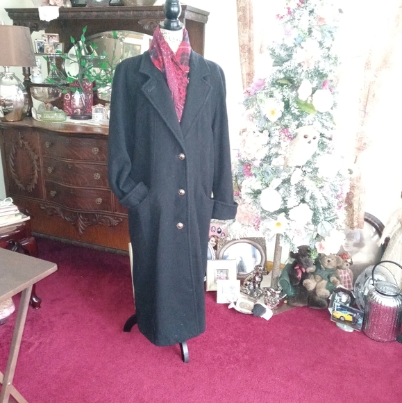 Set! Vintage Wool Coat + Scarf ❤🖤 - Picture 2 of 16